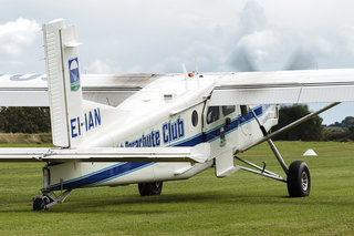 IMG 9694 EI-IAN Irish Parachute Club Frank Grealish